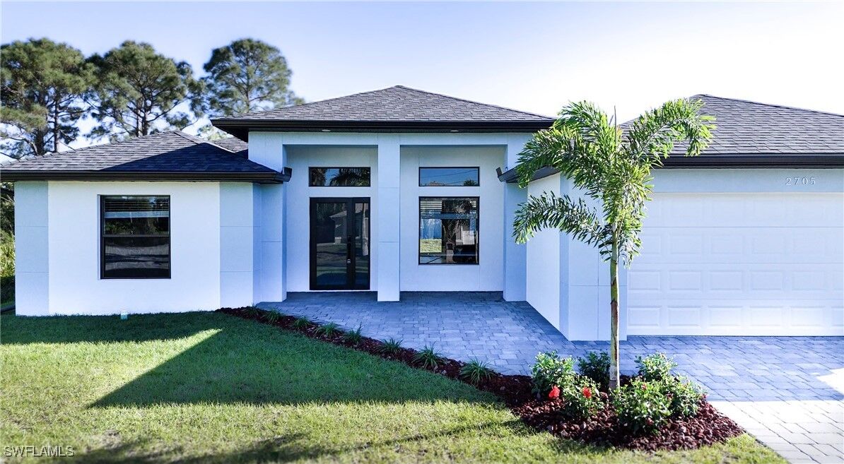 Property Photo: 2705 14th Street SW FL 33976