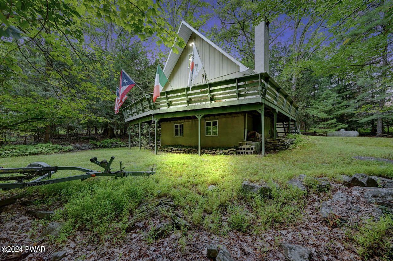 Property Photo:  102 Cranberry Court  PA 18451 