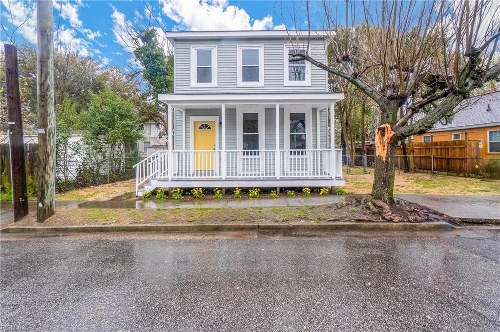 Property Photo:  307 S Curry Street  VA 23663 