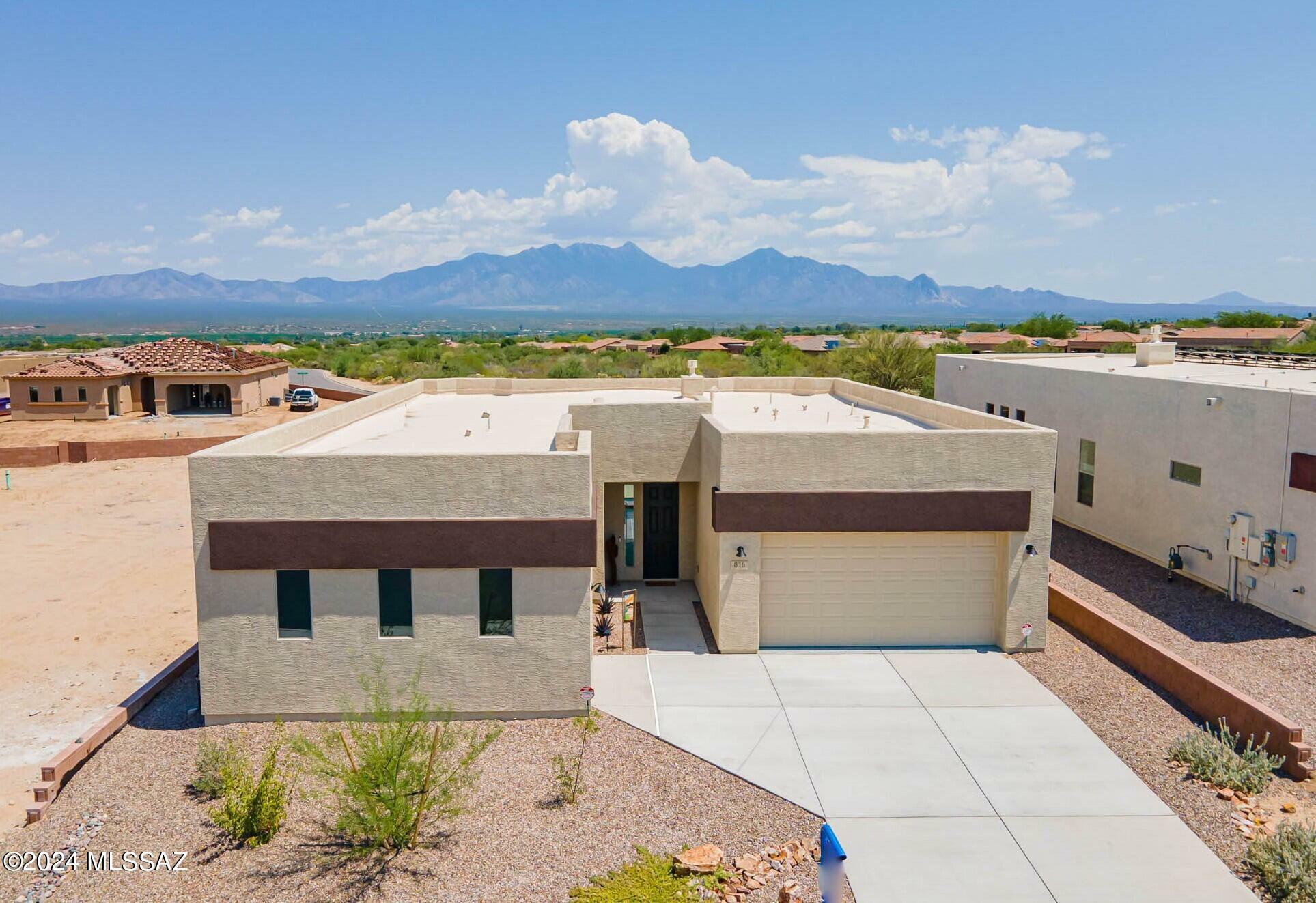 Property Photo:  816 N Tombaugh Lane  AZ 85614 