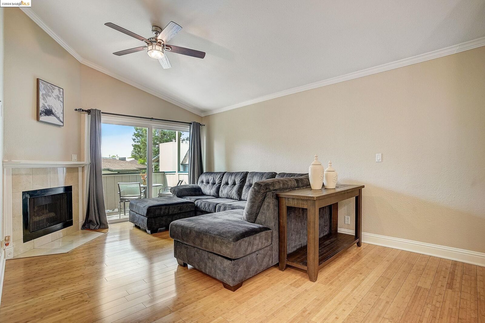 Property Photo: 5460 Concord Blvd A6 CA 94521