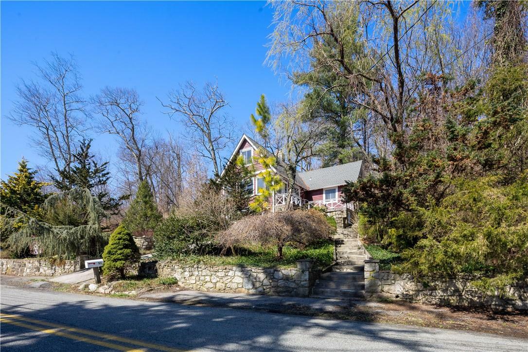 Property Photo:  51 Tanglewylde Road  NY 10537 