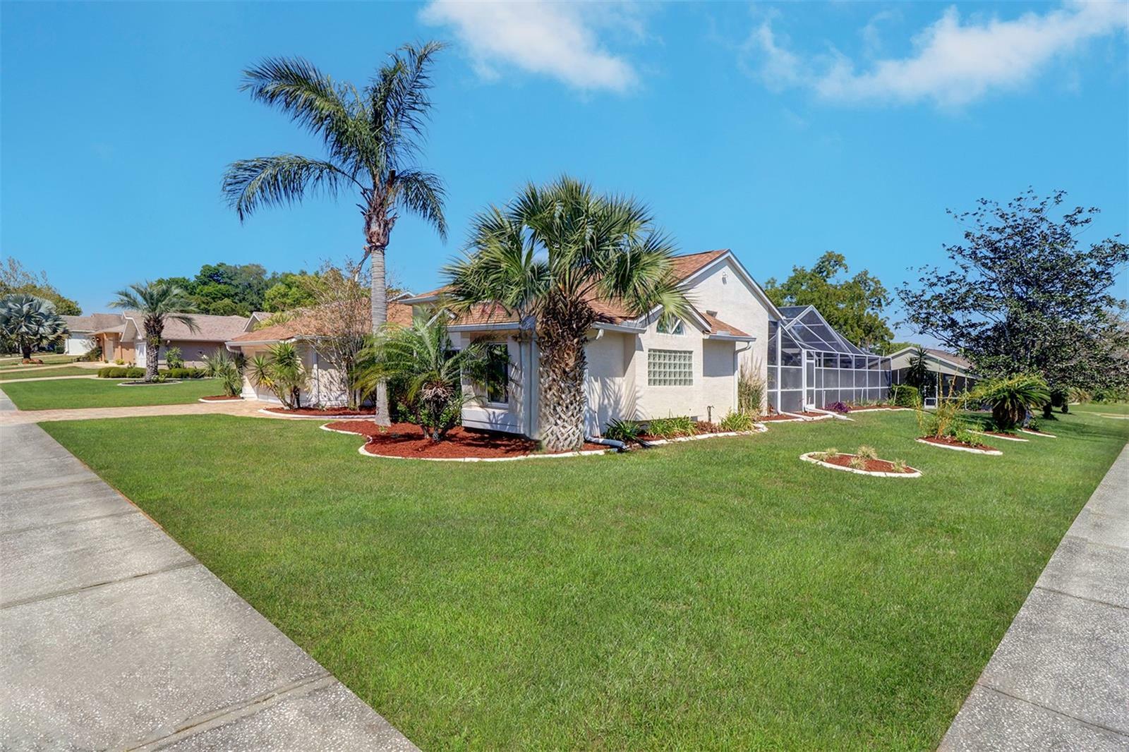 Property Photo:  1302 Henry Avenue  FL 34608 