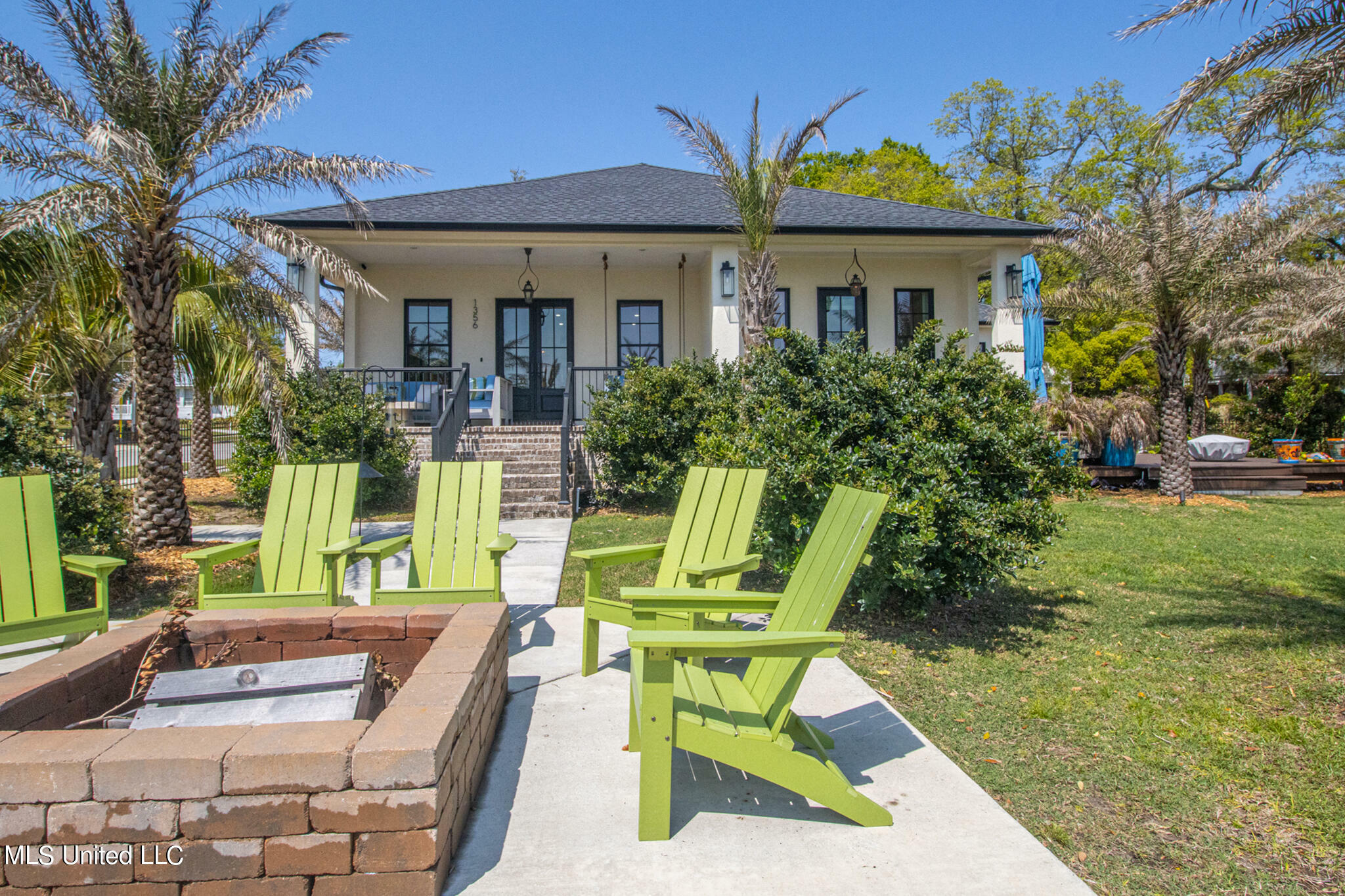 Property Photo:  1356 Beach Boulevard  MS 39530 