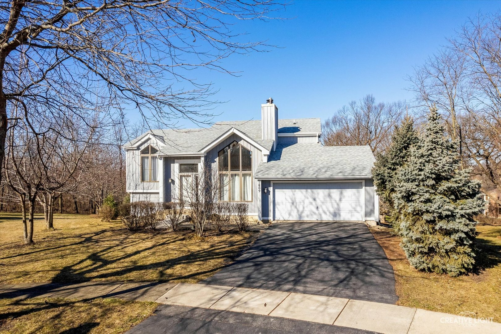 Property Photo: 1809 Winmont Court IL 60538