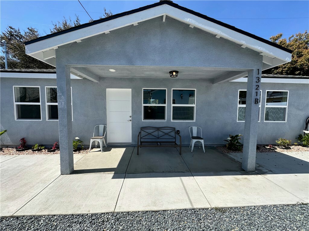 Property Photo:  1321 N Sultana Avenue B  CA 91764 