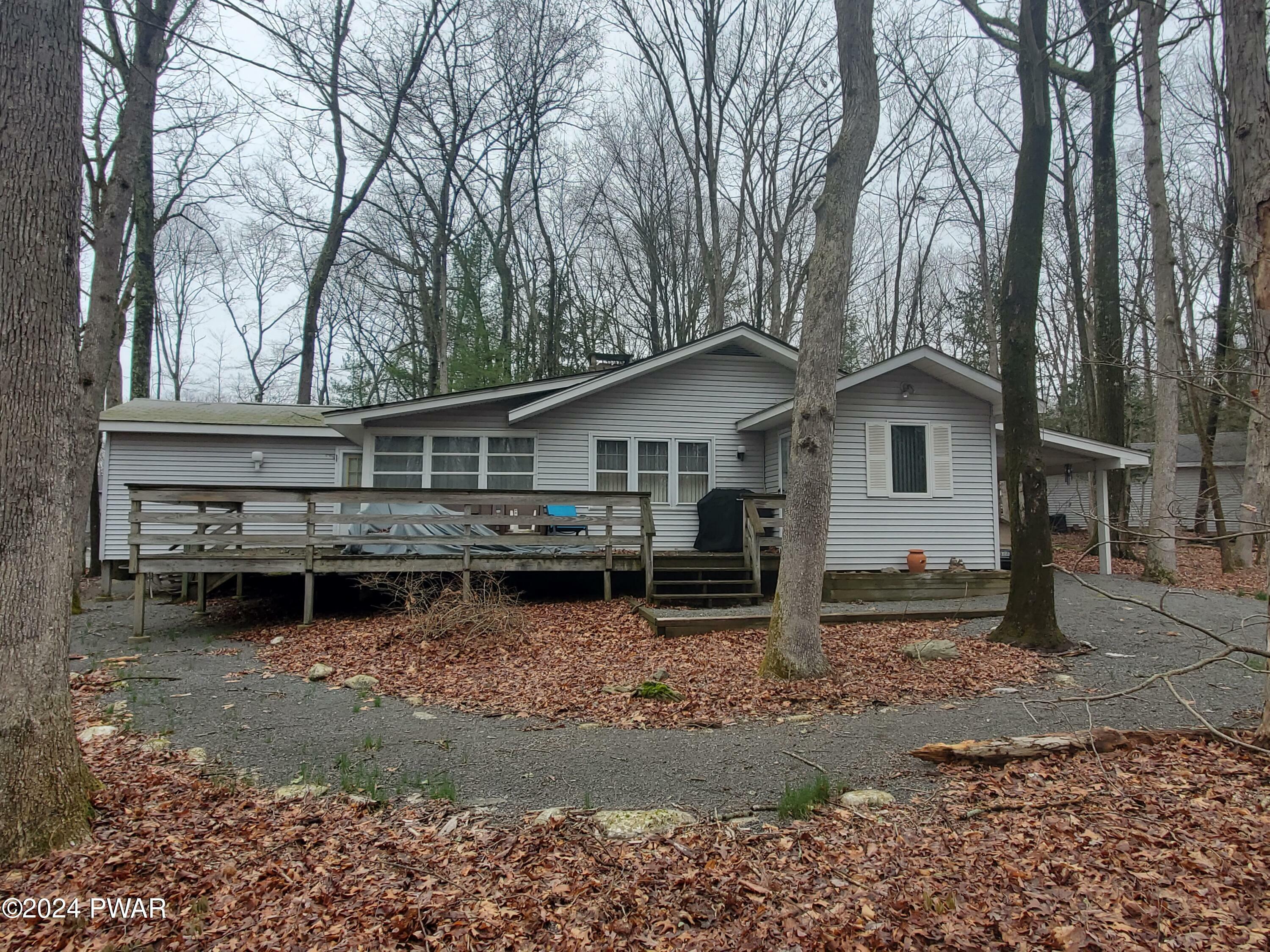 Property Photo:  106 Lakeview Terrace  PA 18428 