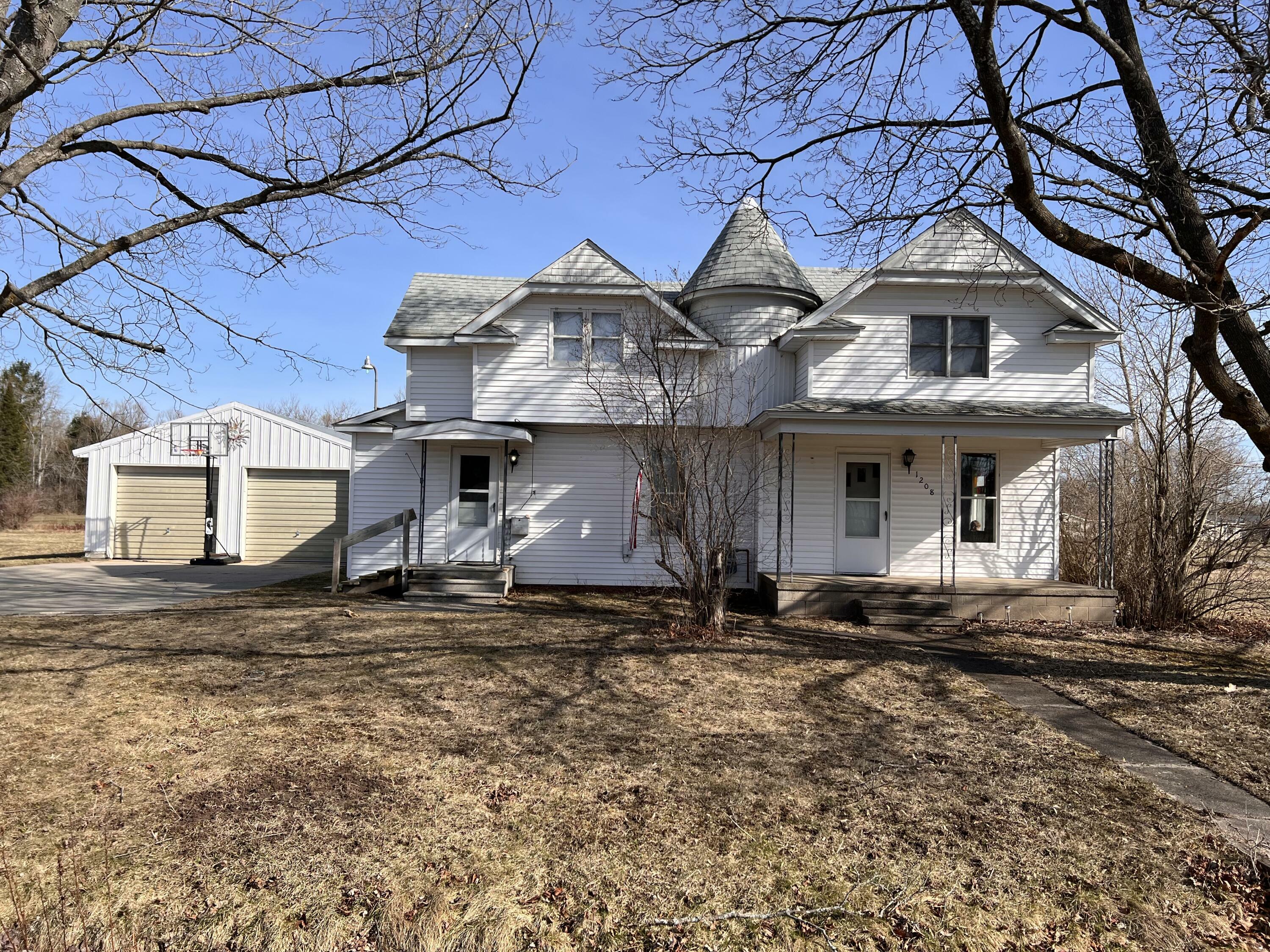 Property Photo:  1208 Howard Street  MI 49721 