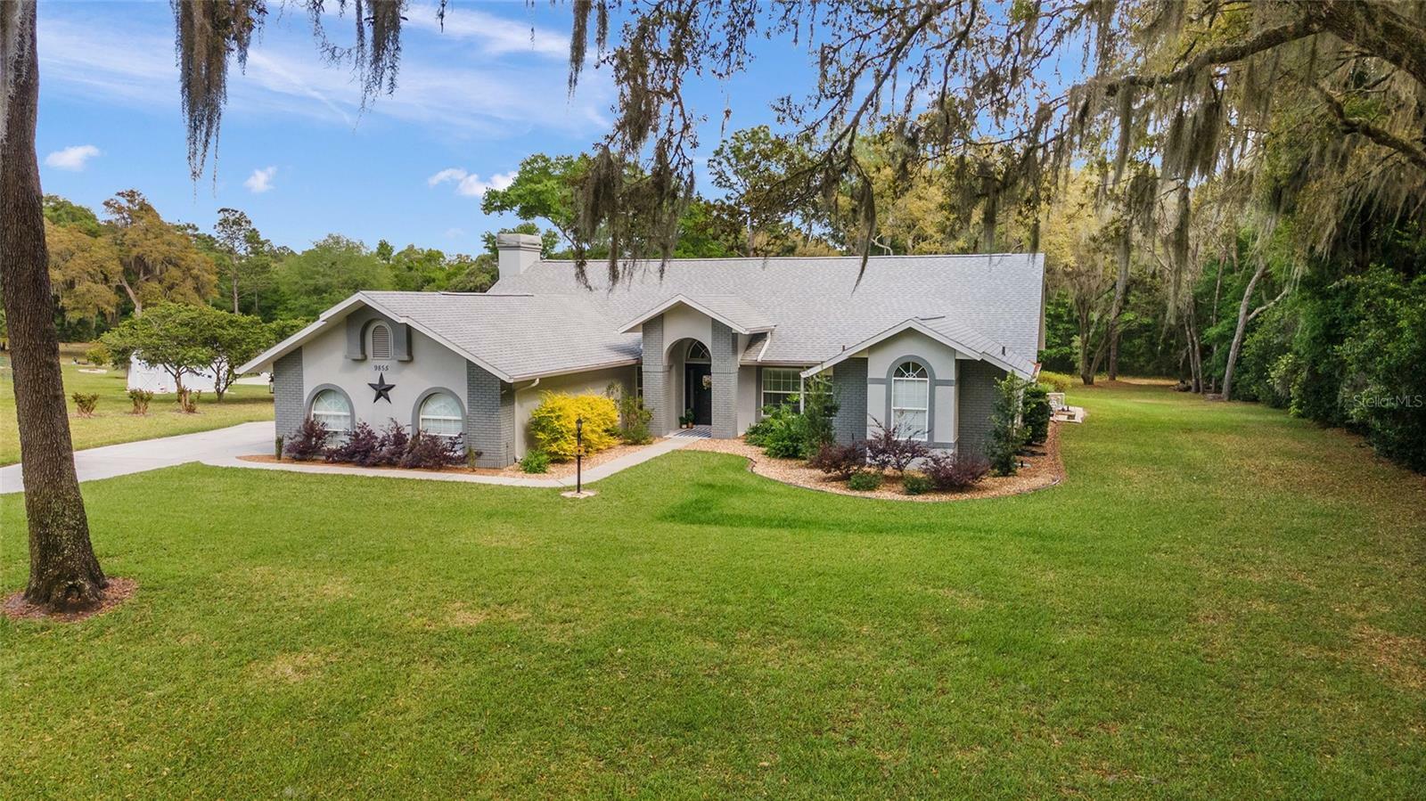 Property Photo:  9855 SW 206th Court Road  FL 34431 