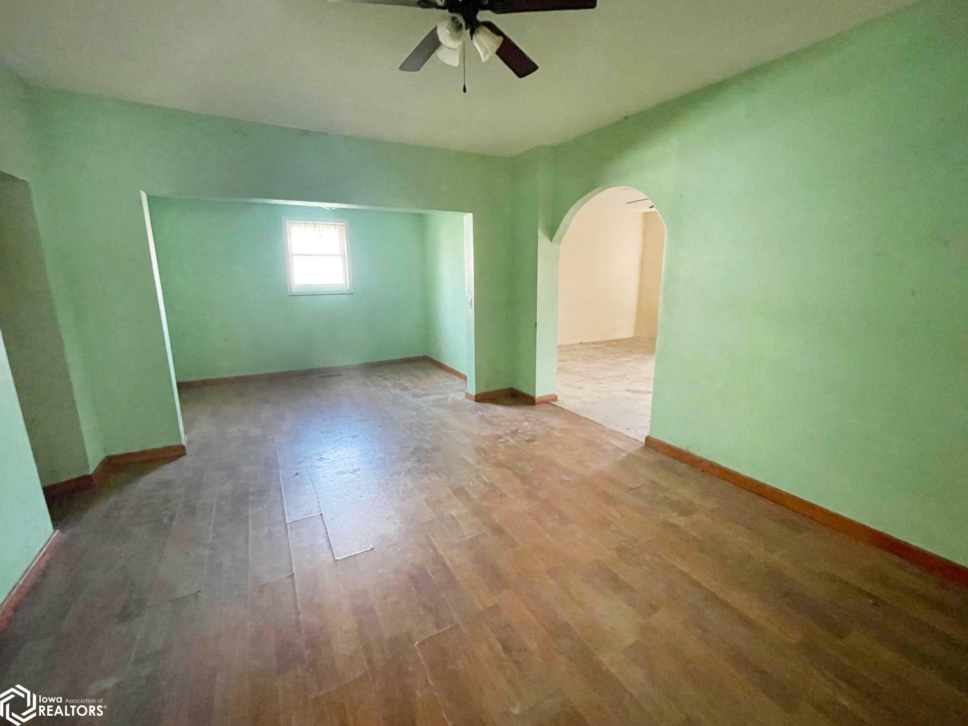 Property Photo:  403 N White Street  IA 52641 