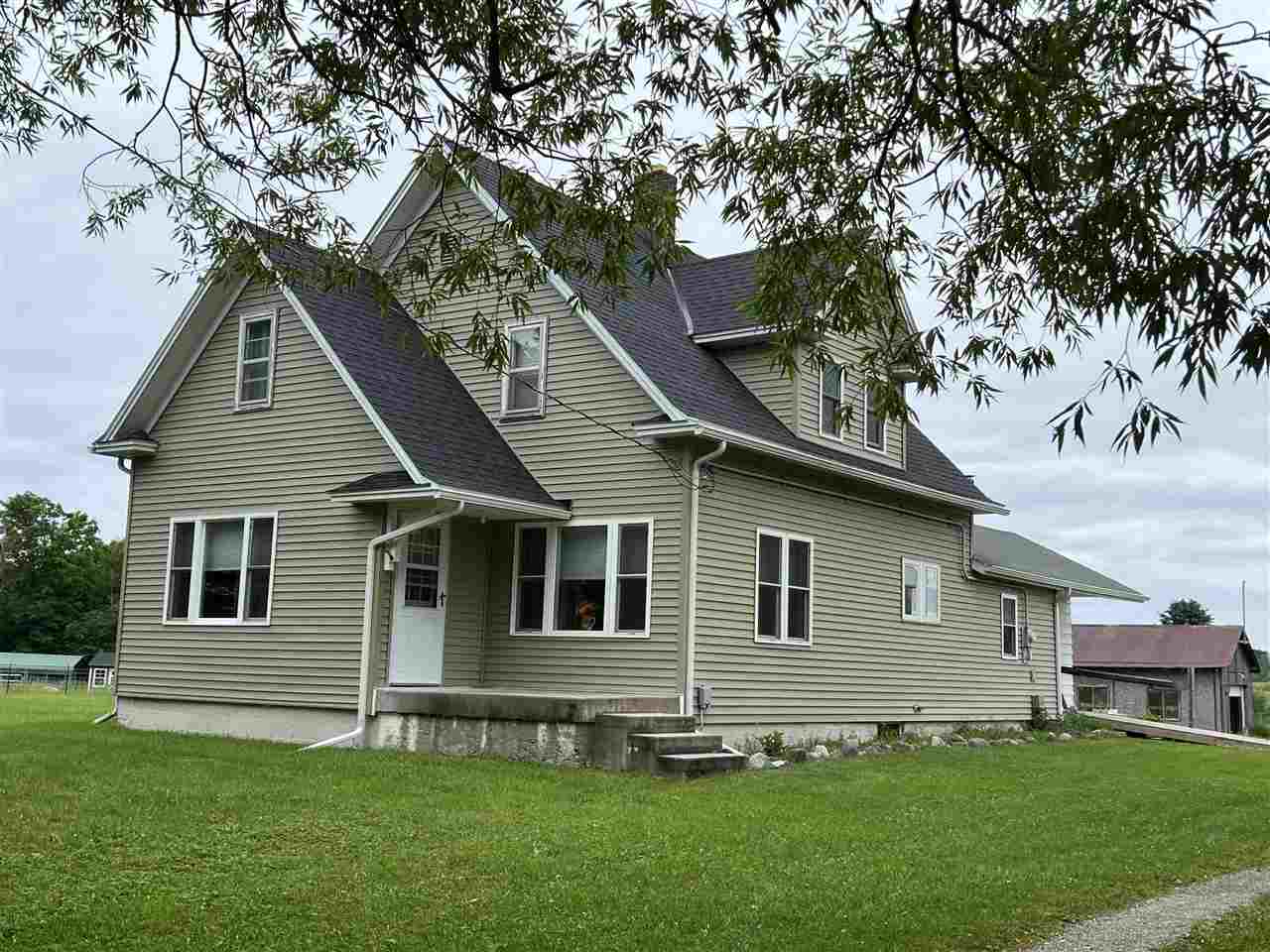 9710 Burgess  Charlevoix MI 49720 photo