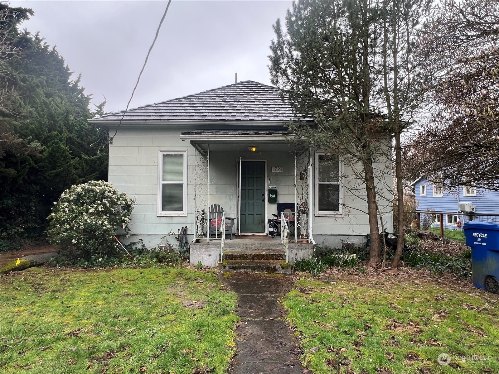 Property Photo:  1723 NW 63rd Street  WA 98107 