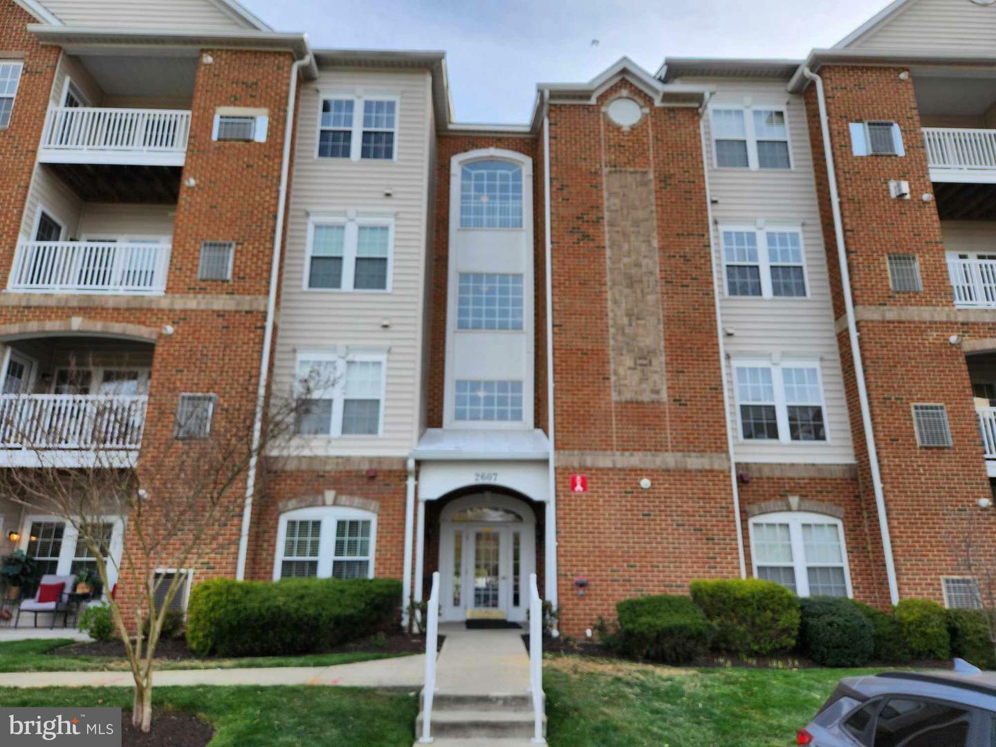 Property Photo:  2607 Clarion Court 304  MD 21113 