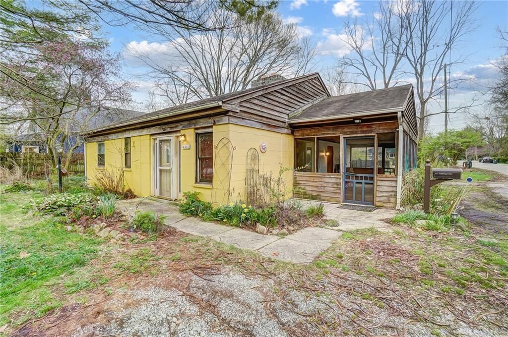 Property Photo:  421 Fairfield Pike  OH 45387 
