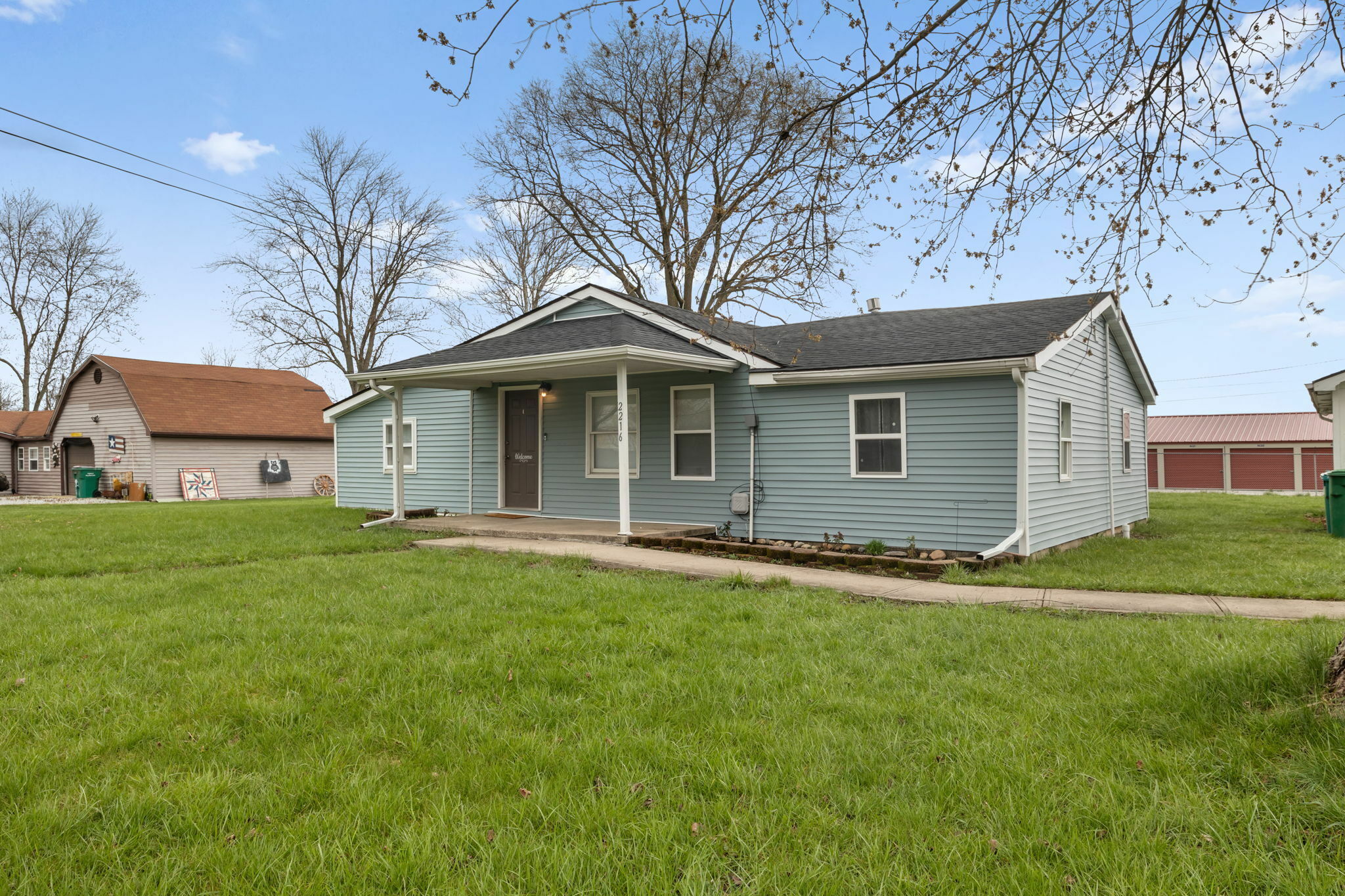 Property Photo:  2216 Cottage Avenue  IN 47362 