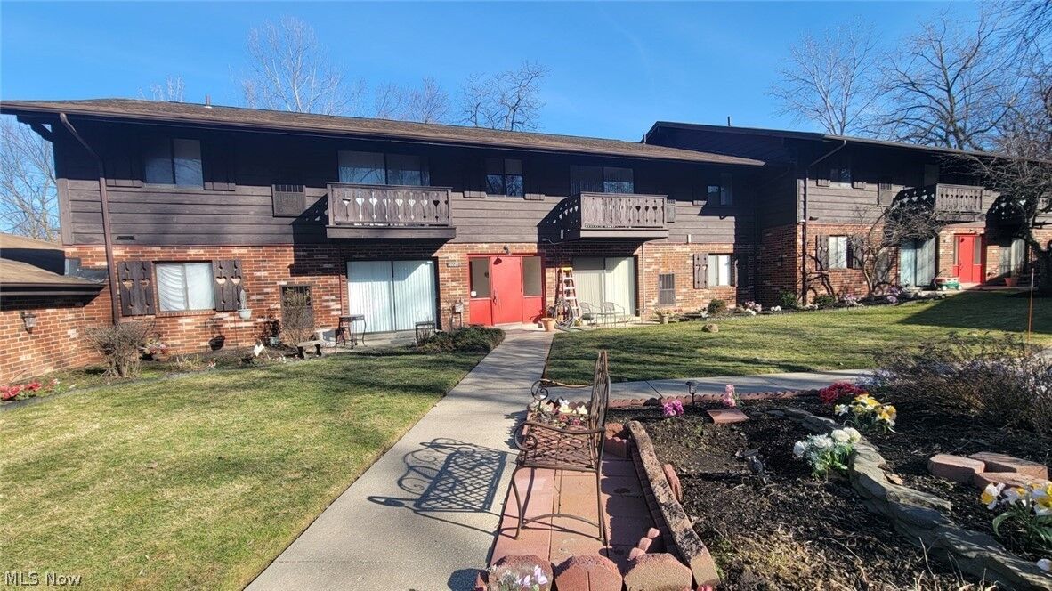 Property Photo: 16080 Maple Heights Boulevard 201 OH 44137