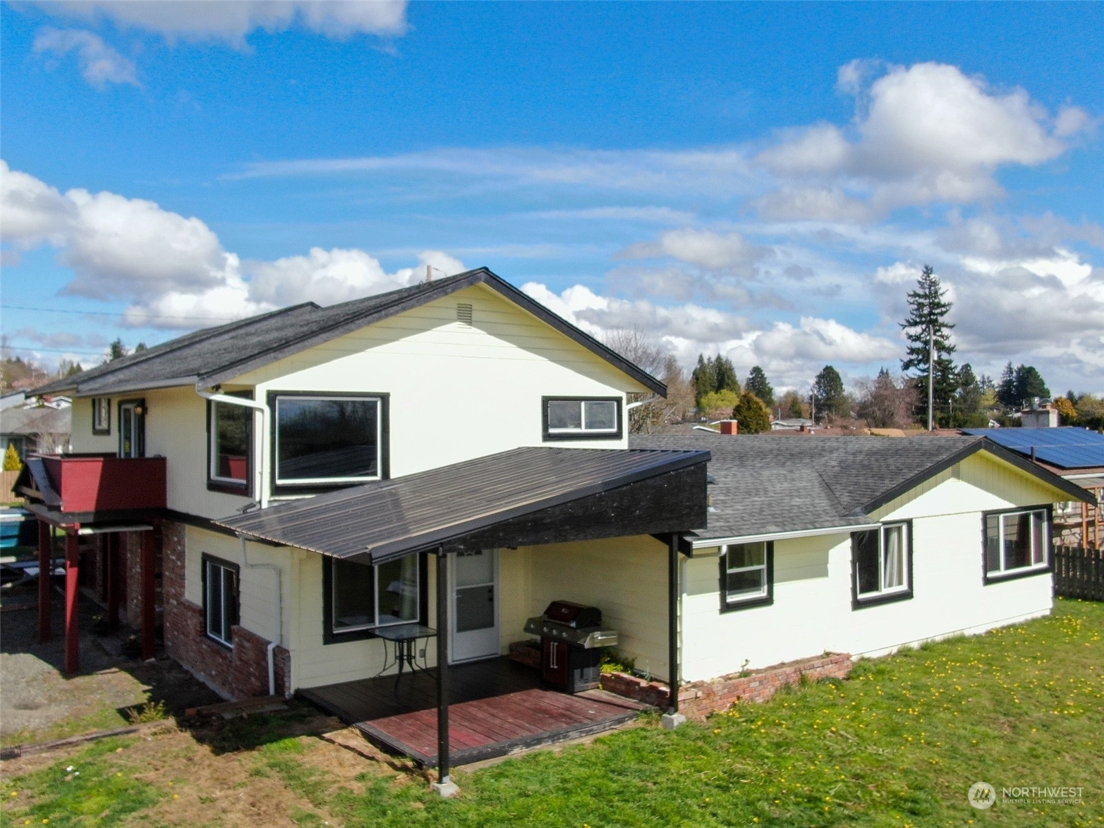 Property Photo:  2295 Ferndale Terrace  WA 98248 