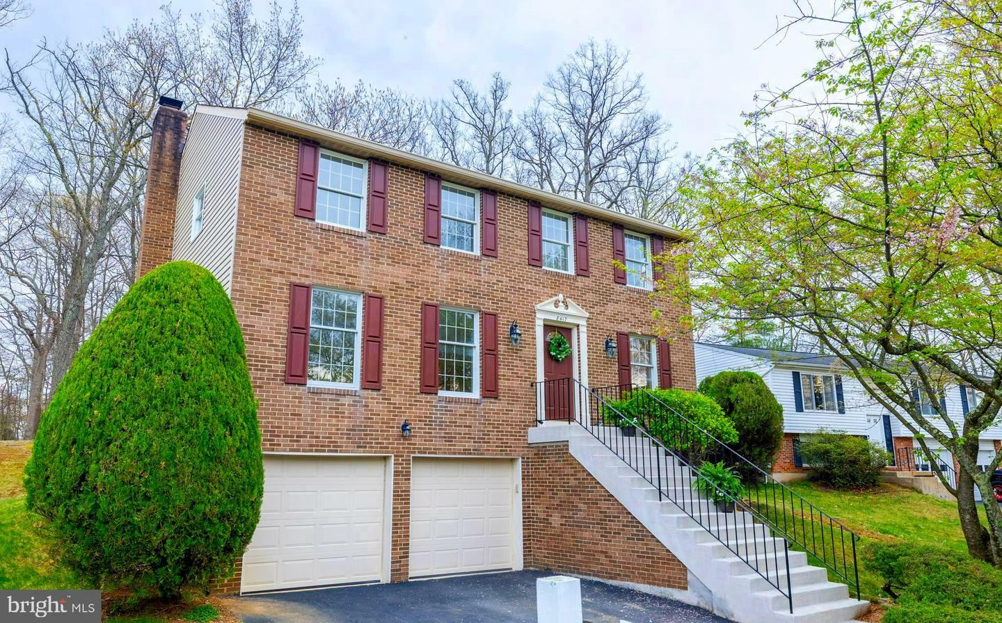 Property Photo: 8417 Woodford Court VA 22182