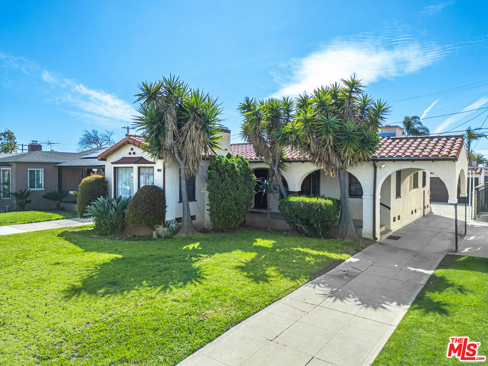Property Photo: 8937 Cimarron St CA 90047
