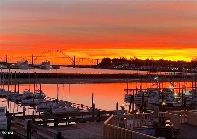 890 SE Bay Boulevard 212  Newport OR 97365 photo