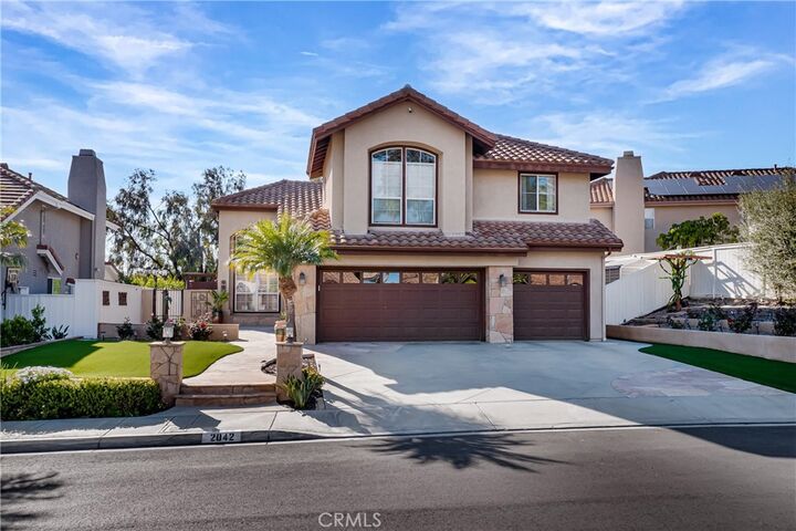 Property Photo:  2042 Via Solona  CA 92673 