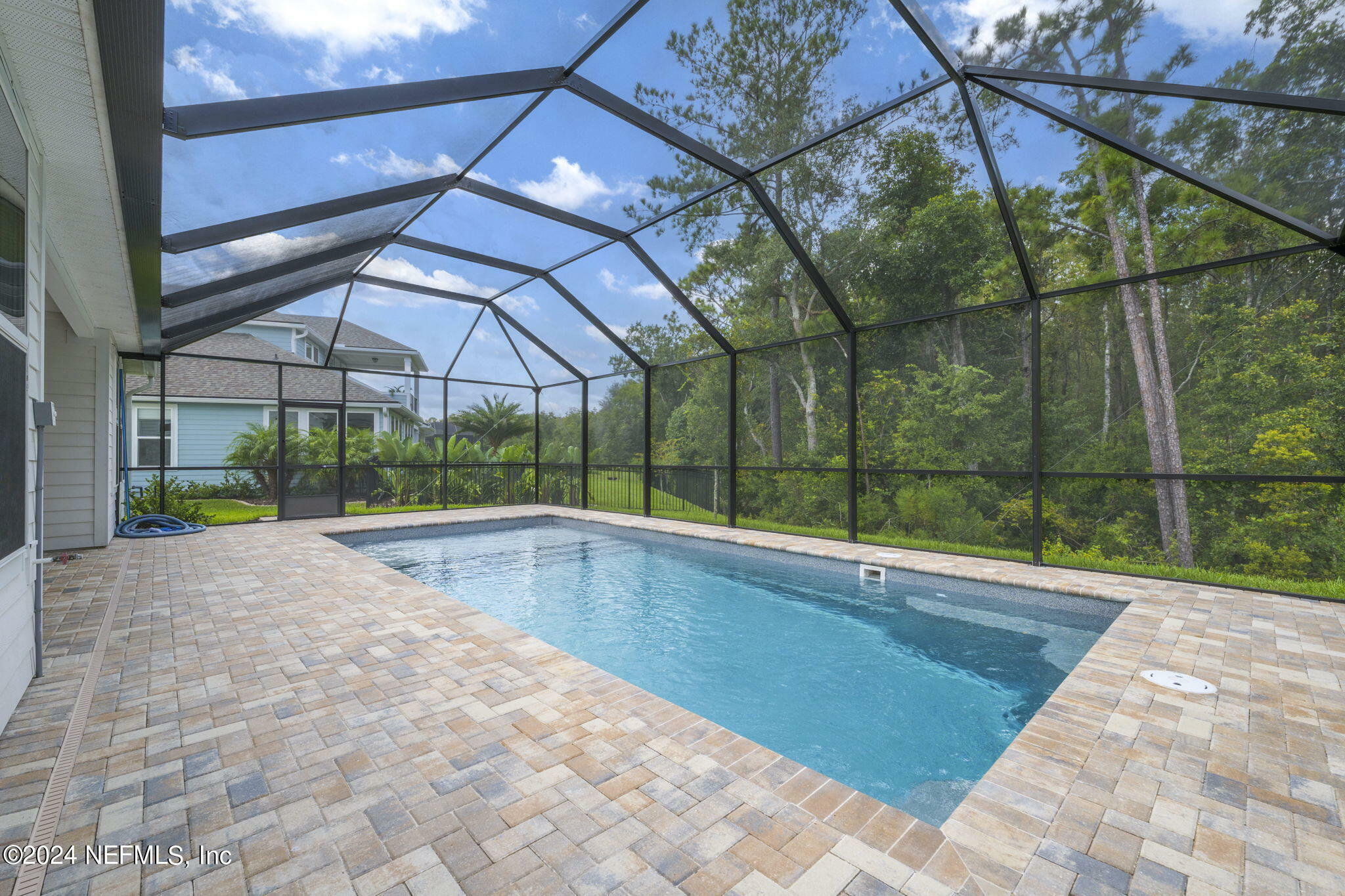 Property Photo: 713 Back Creek Drive FL 32092