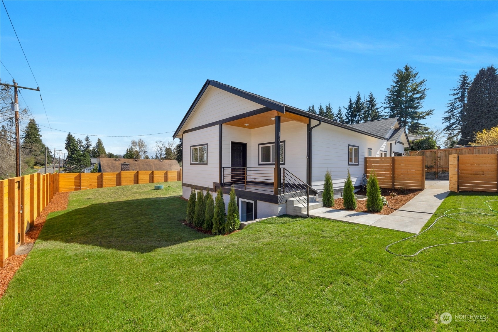 Property Photo:  1201 S 124th Street  WA 98168 