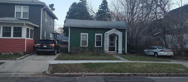 Property Photo:  317 E Williams Street  MI 48867 