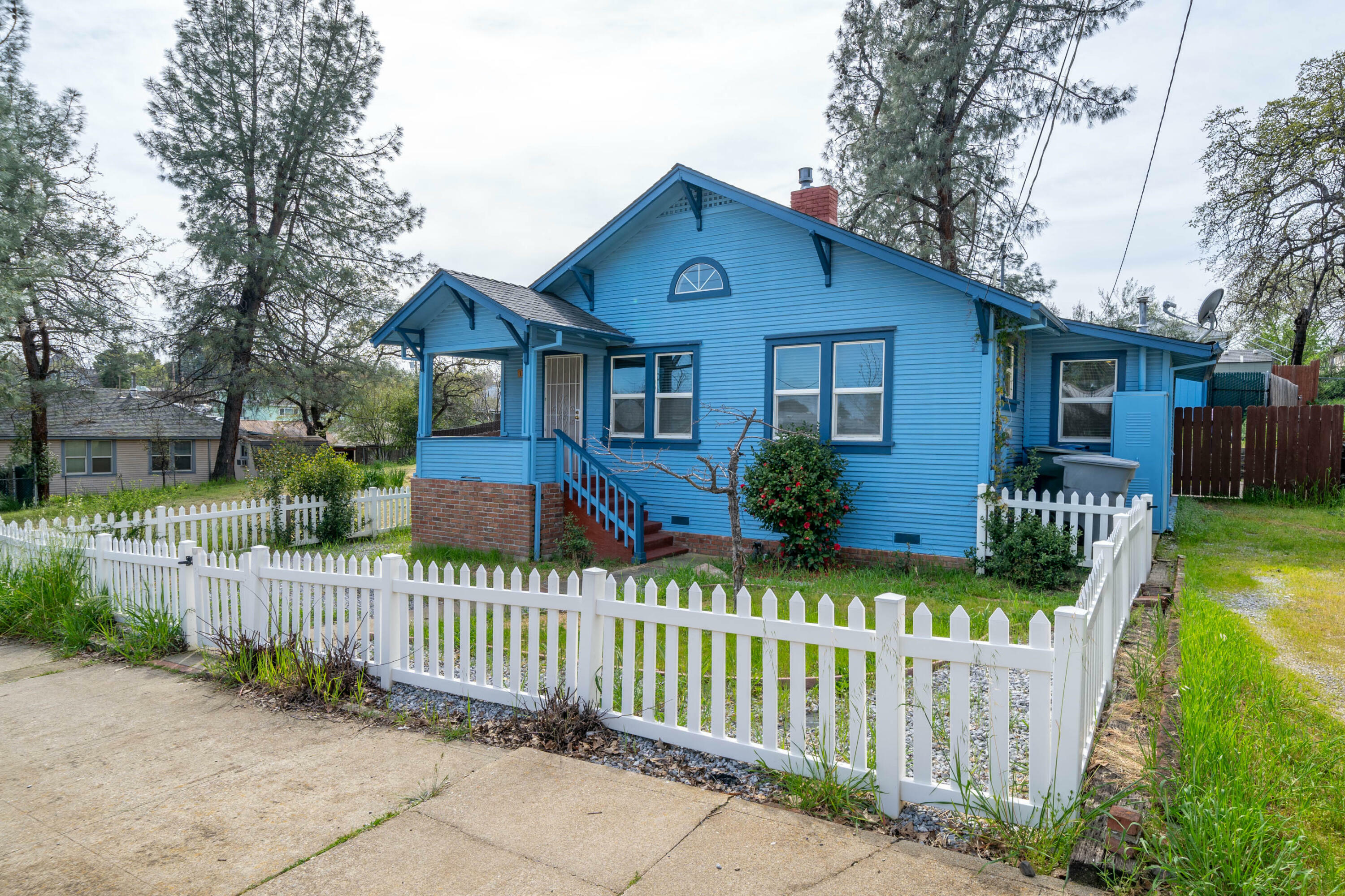 Property Photo:  1328 Magnolia Avenue  CA 96001 