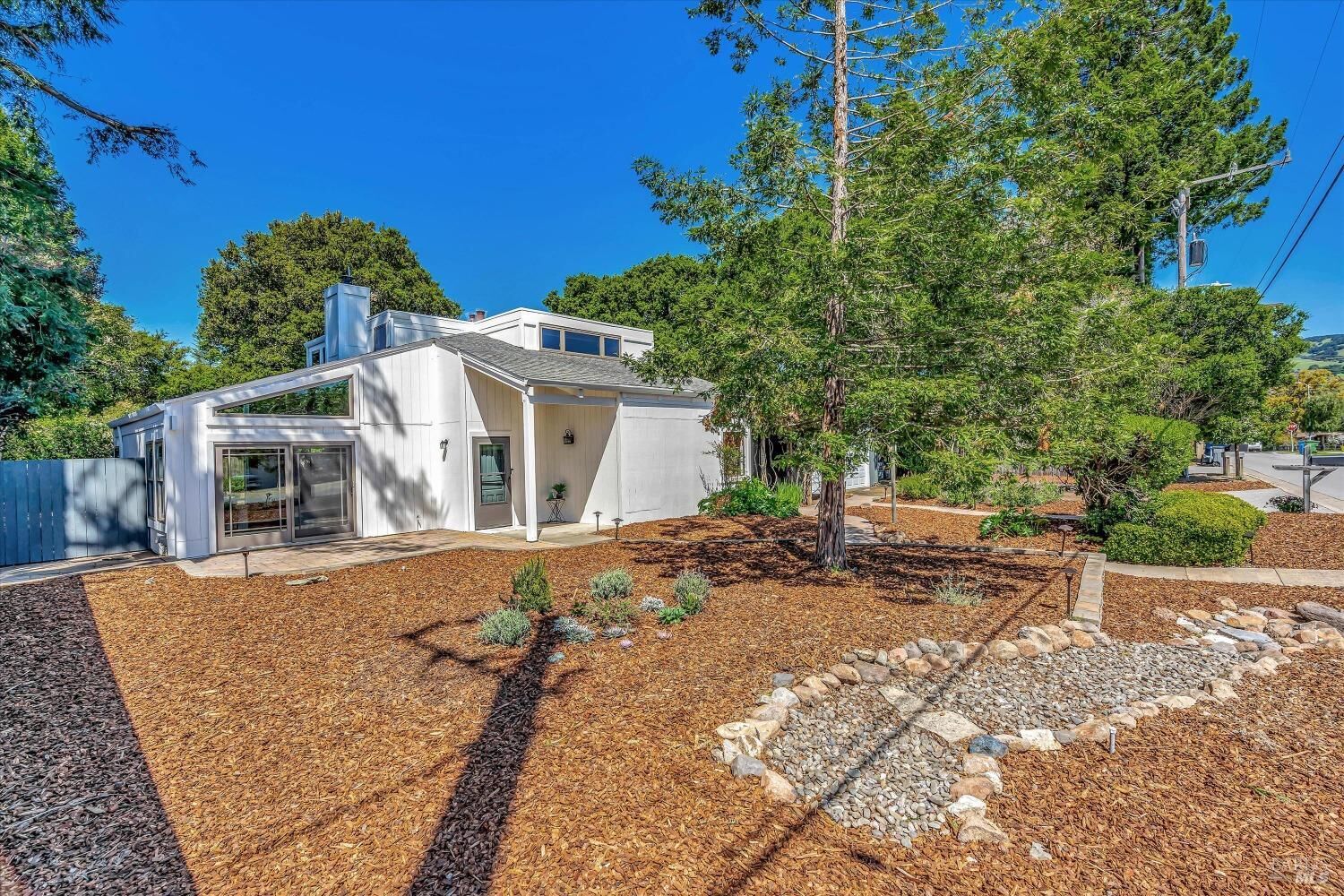 Property Photo: 789 Eucalyptus Avenue CA 94947