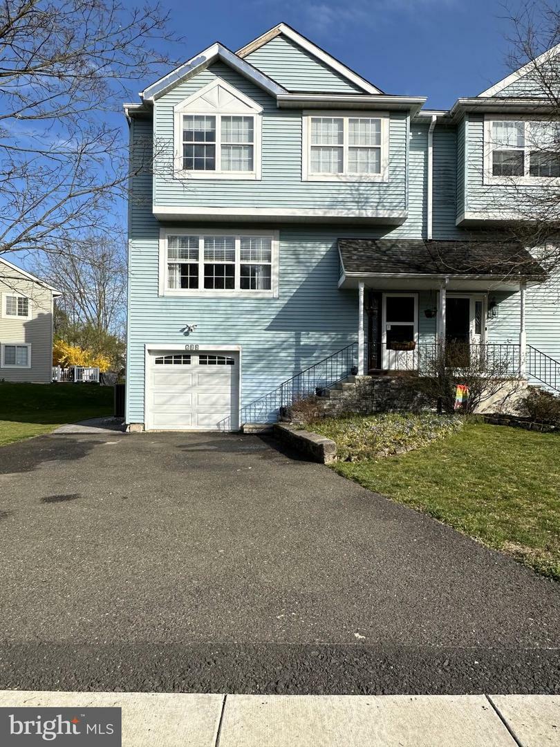 Property Photo:  673 Woodspring Drive  PA 18976 