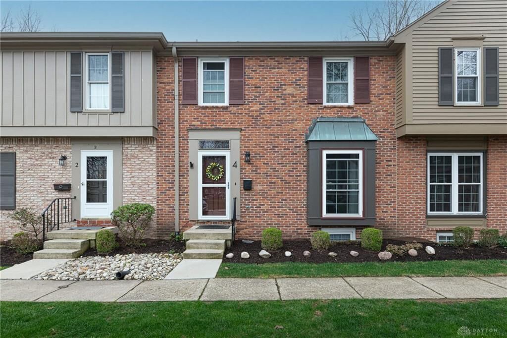 Property Photo: 4 Nicholson Court OH 45459
