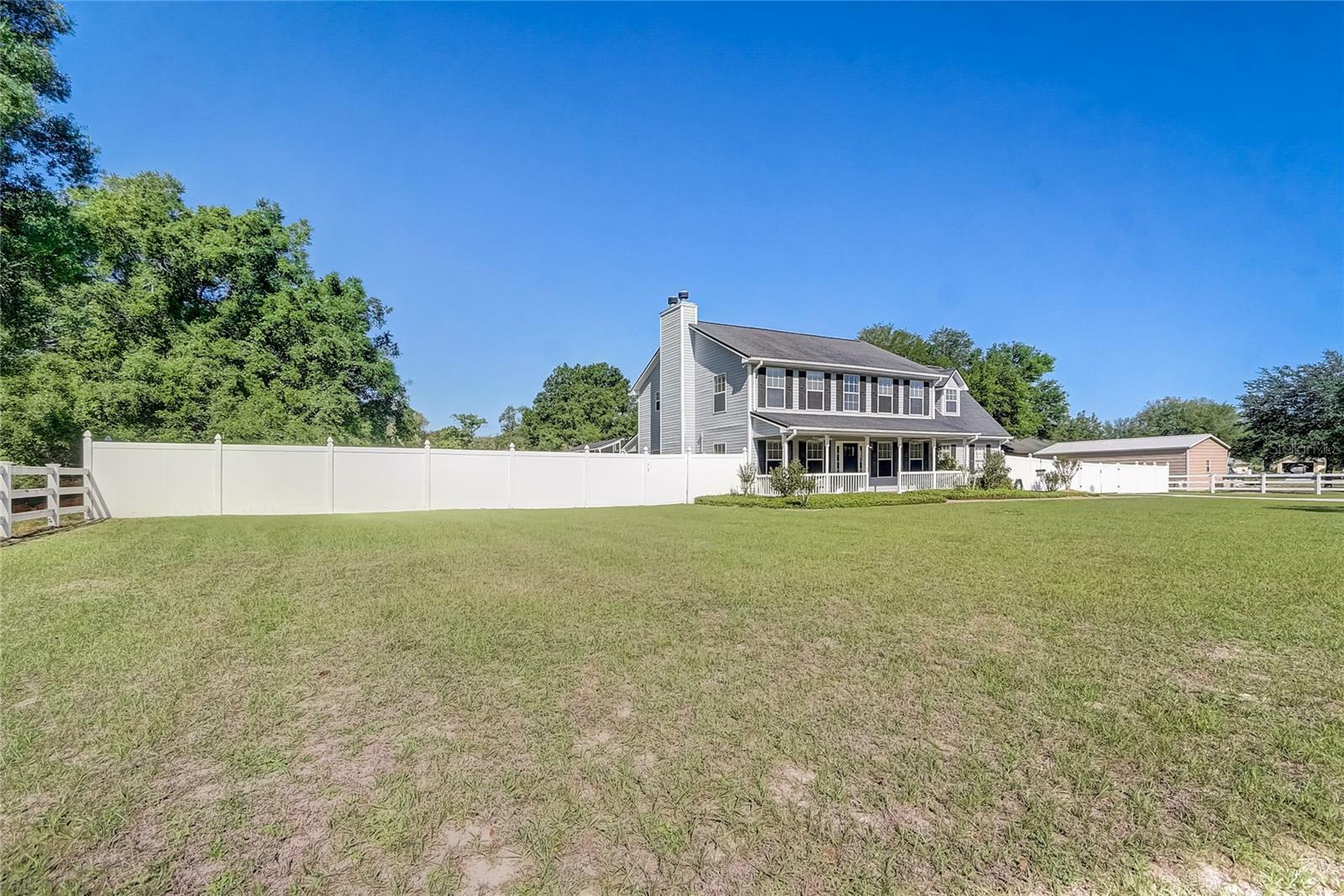 Property Photo: 25150 Rolling Oak Road FL 32776