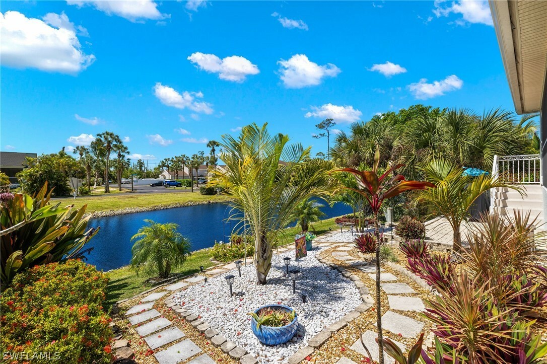 Property Photo:  6093 Waterway Bay Drive  FL 33908 