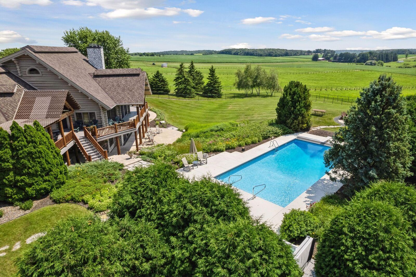 Property Photo: 1579 County Road M WI 54022