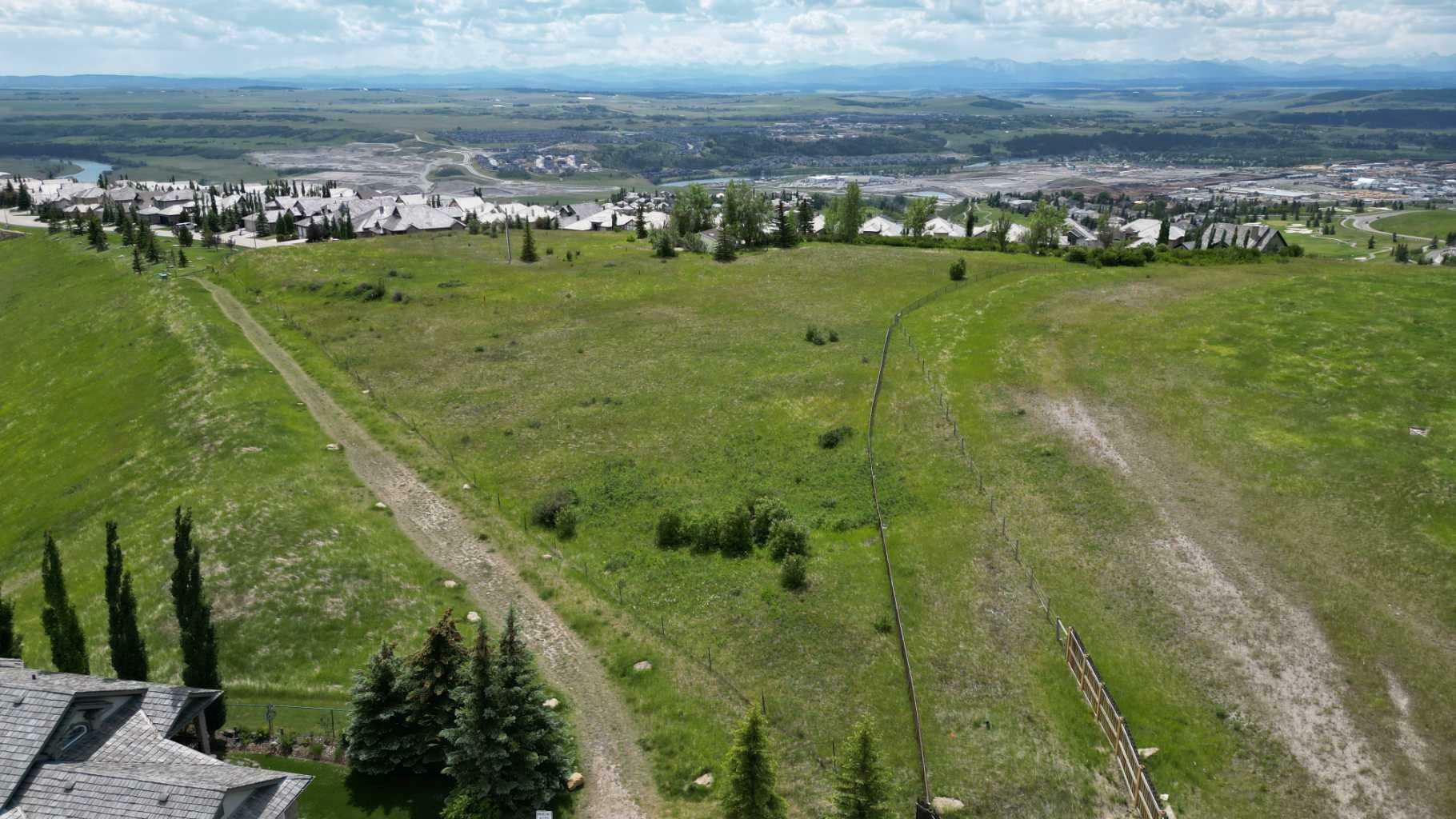 Property Photo:  901 1A Highway  AB T4C 2K2 