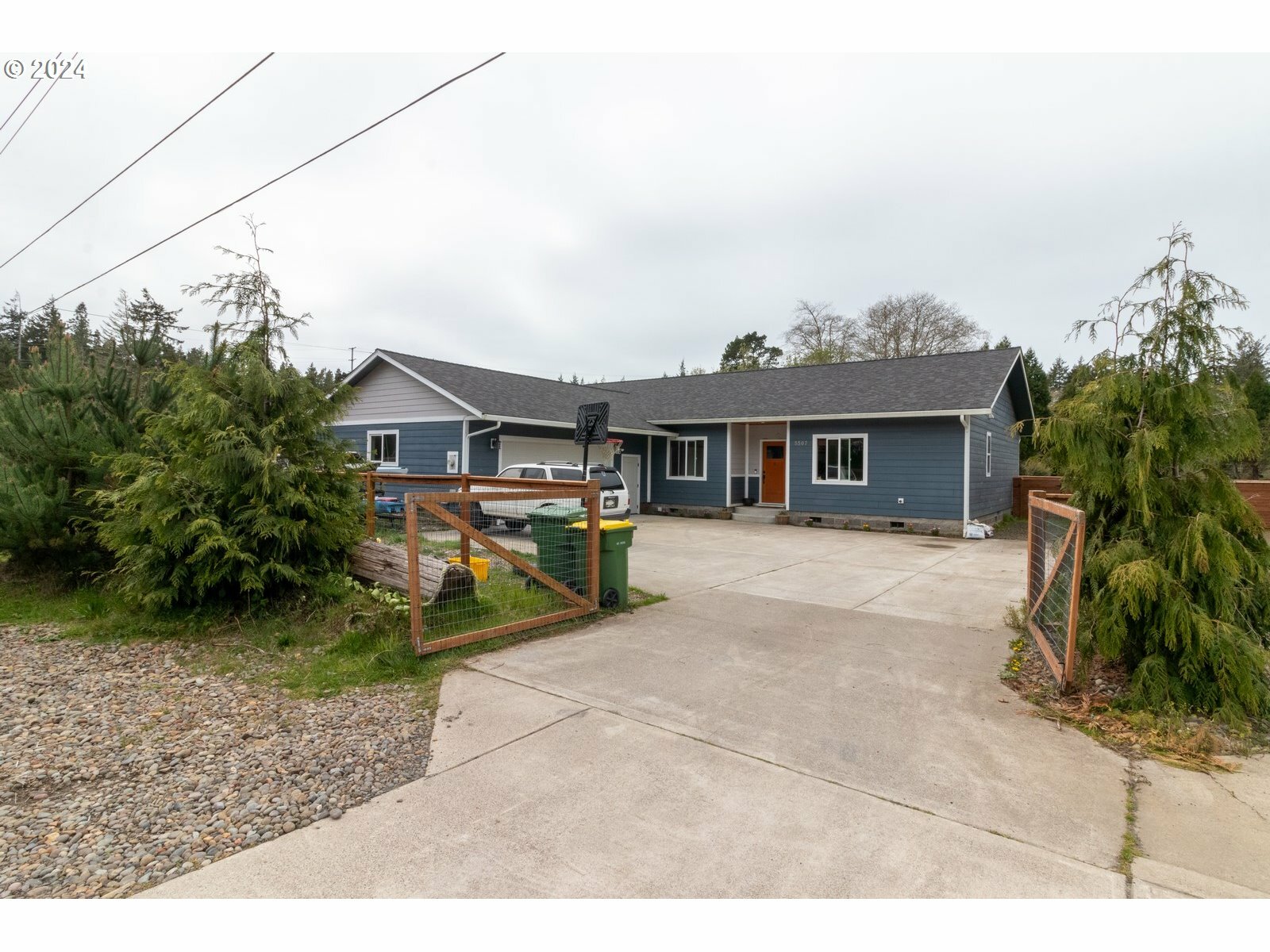 5507 N Fork Siuslaw Rd  Florence OR 97439 photo