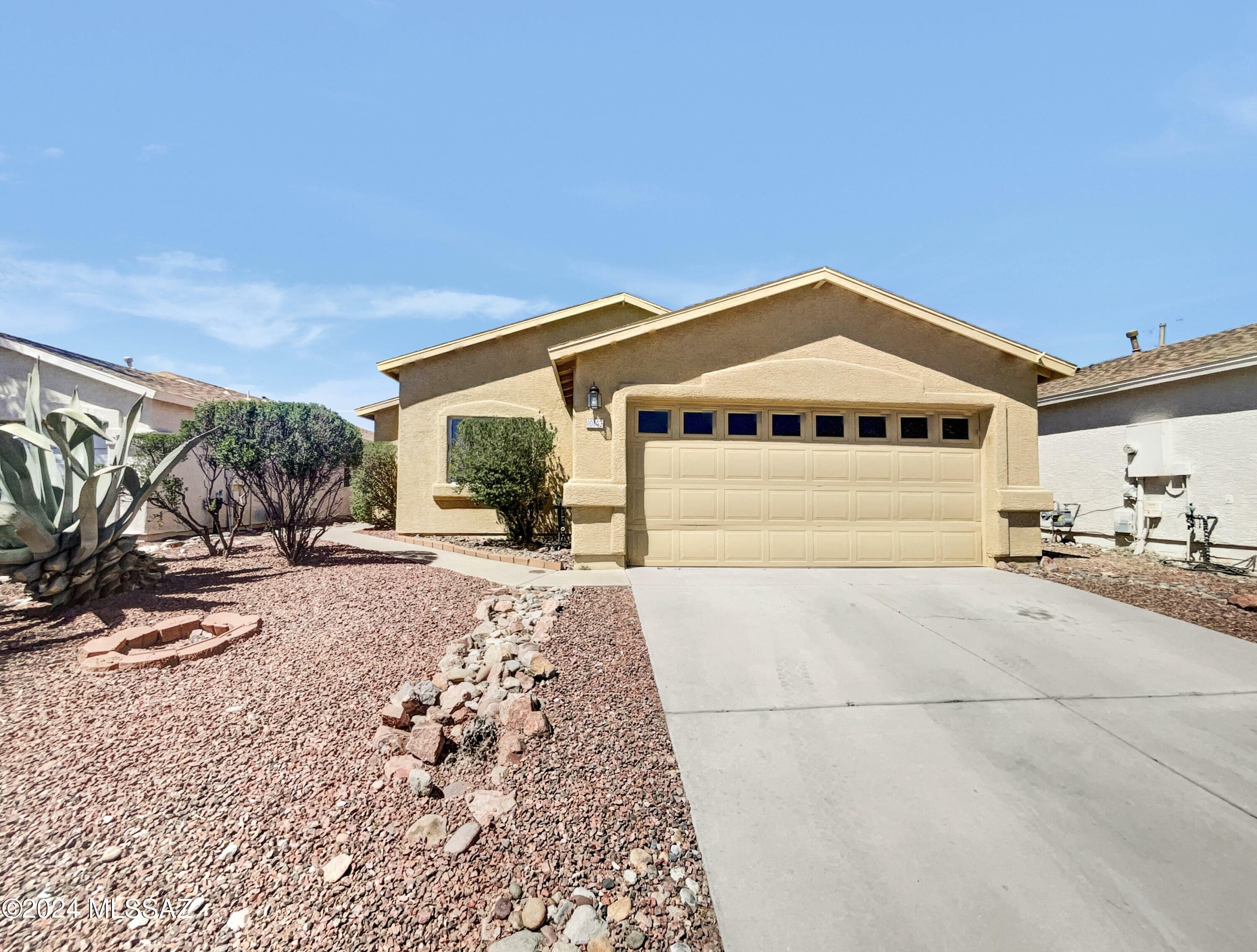 Property Photo:  10143 E Rincon Shadows Drive  AZ 85748 