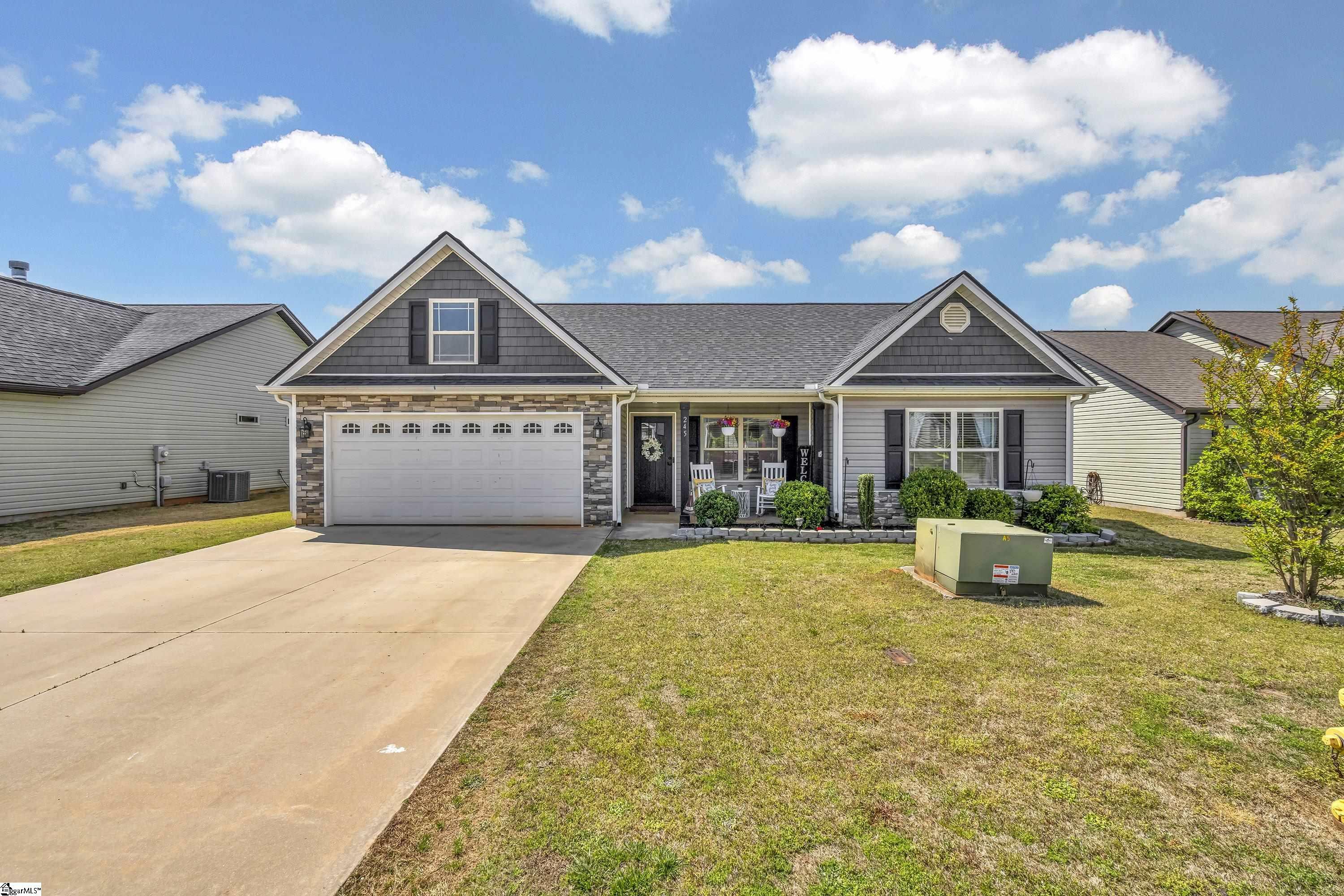 Property Photo:  245 Highland Springs Loop  SC 29349 