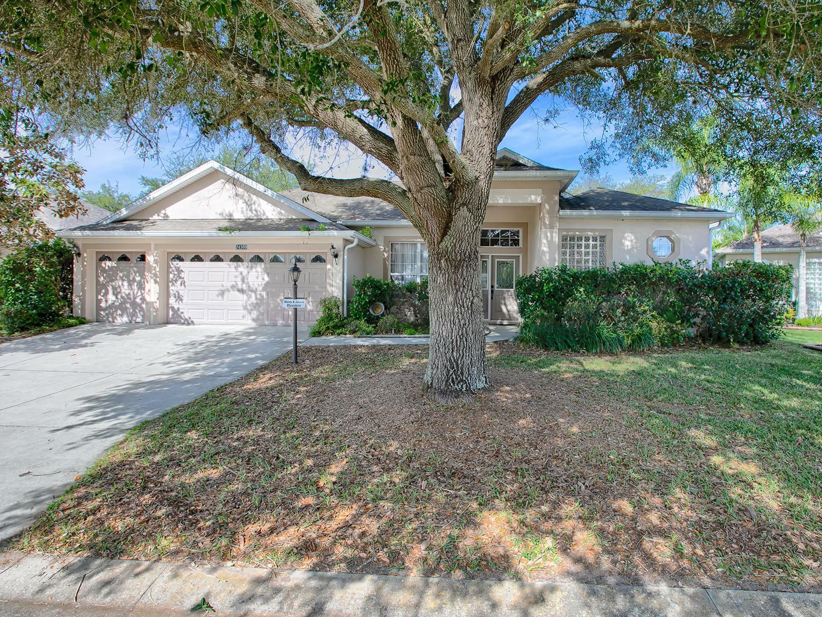 Property Photo:  24309 Belle Mede Drive  FL 34748 