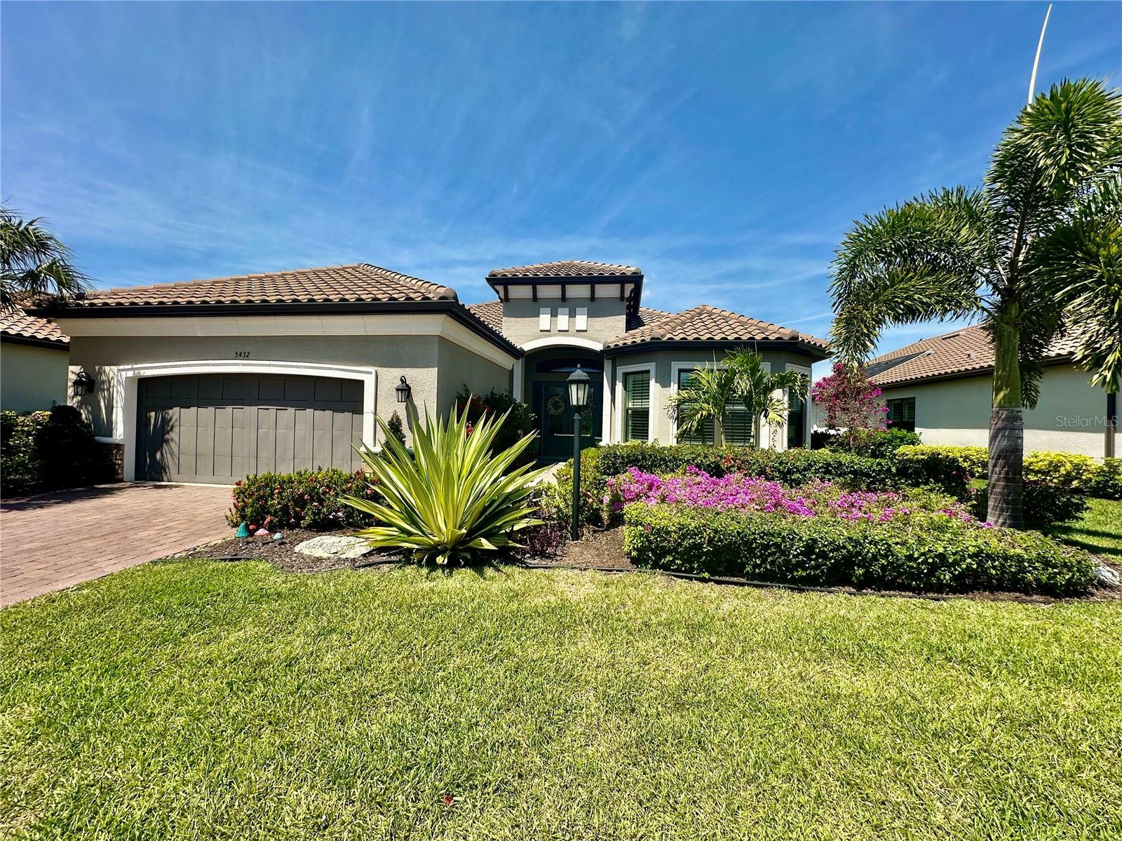 Property Photo:  5432 Bartolomeo Street  FL 34238 