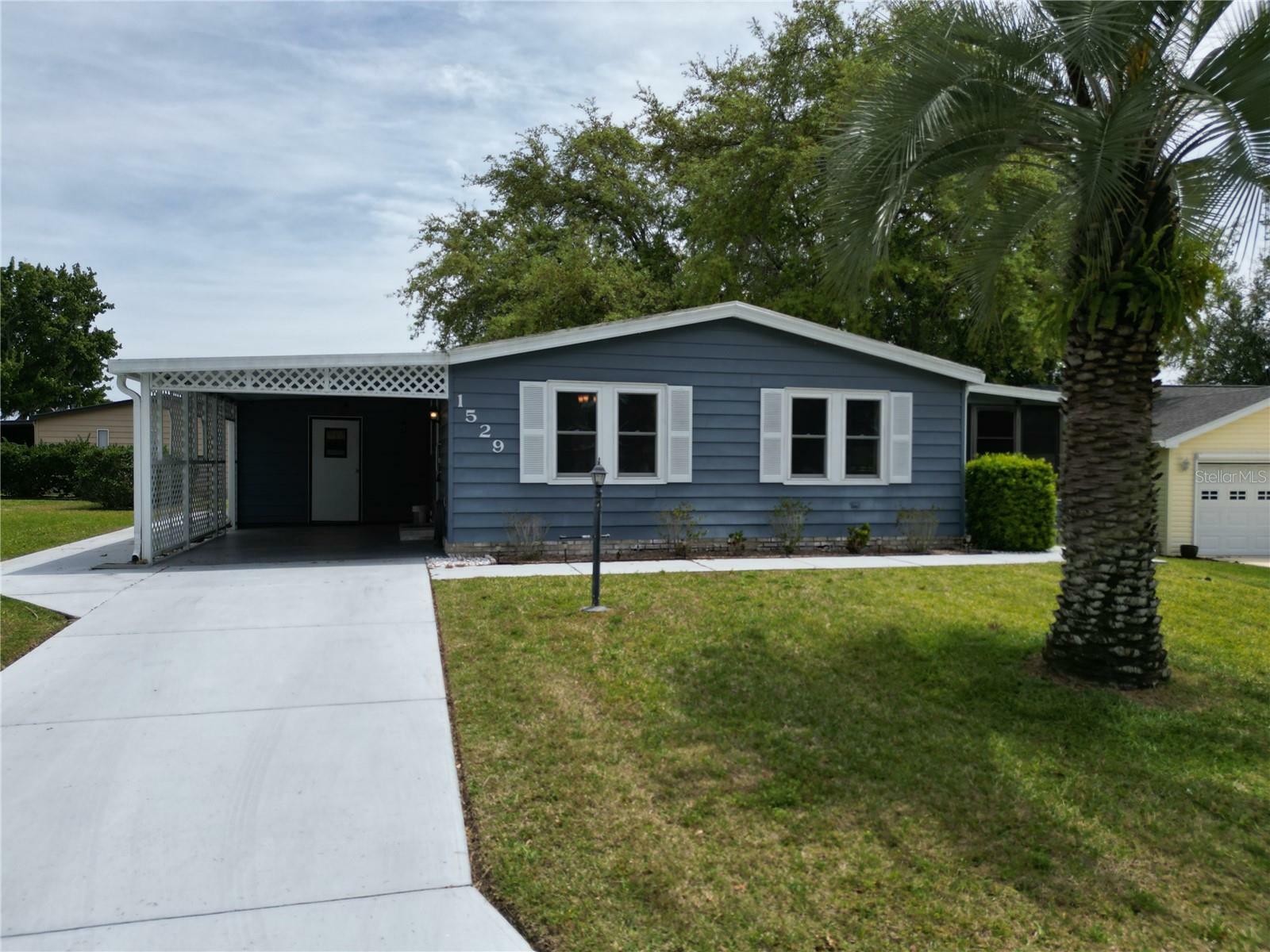 Property Photo:  1529 Doral Circle  FL 32159 