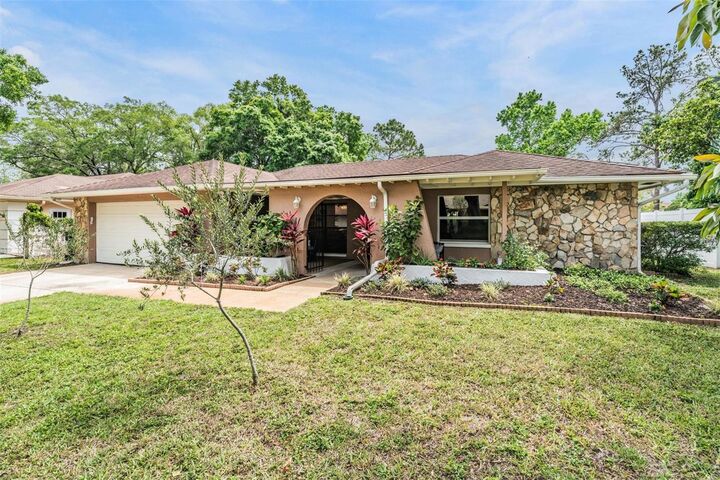 Property Photo:  4618 Landscape Drive  FL 33624 