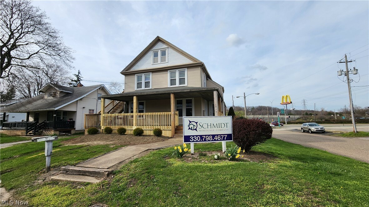 Property Photo:  1953 Englewood Avenue  OH 44312 