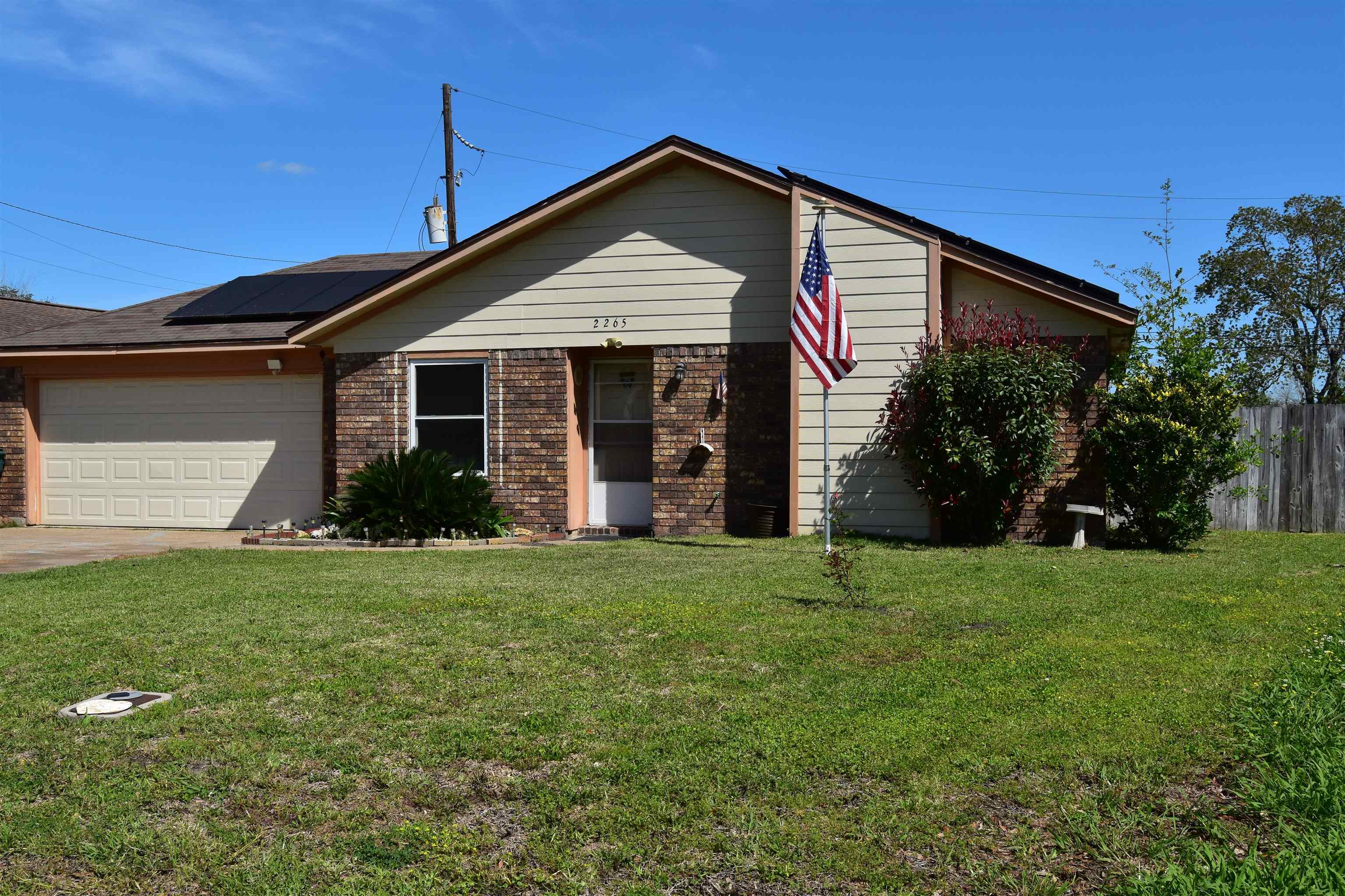 Property Photo:  2265 Woodside Drive  TX 77707 