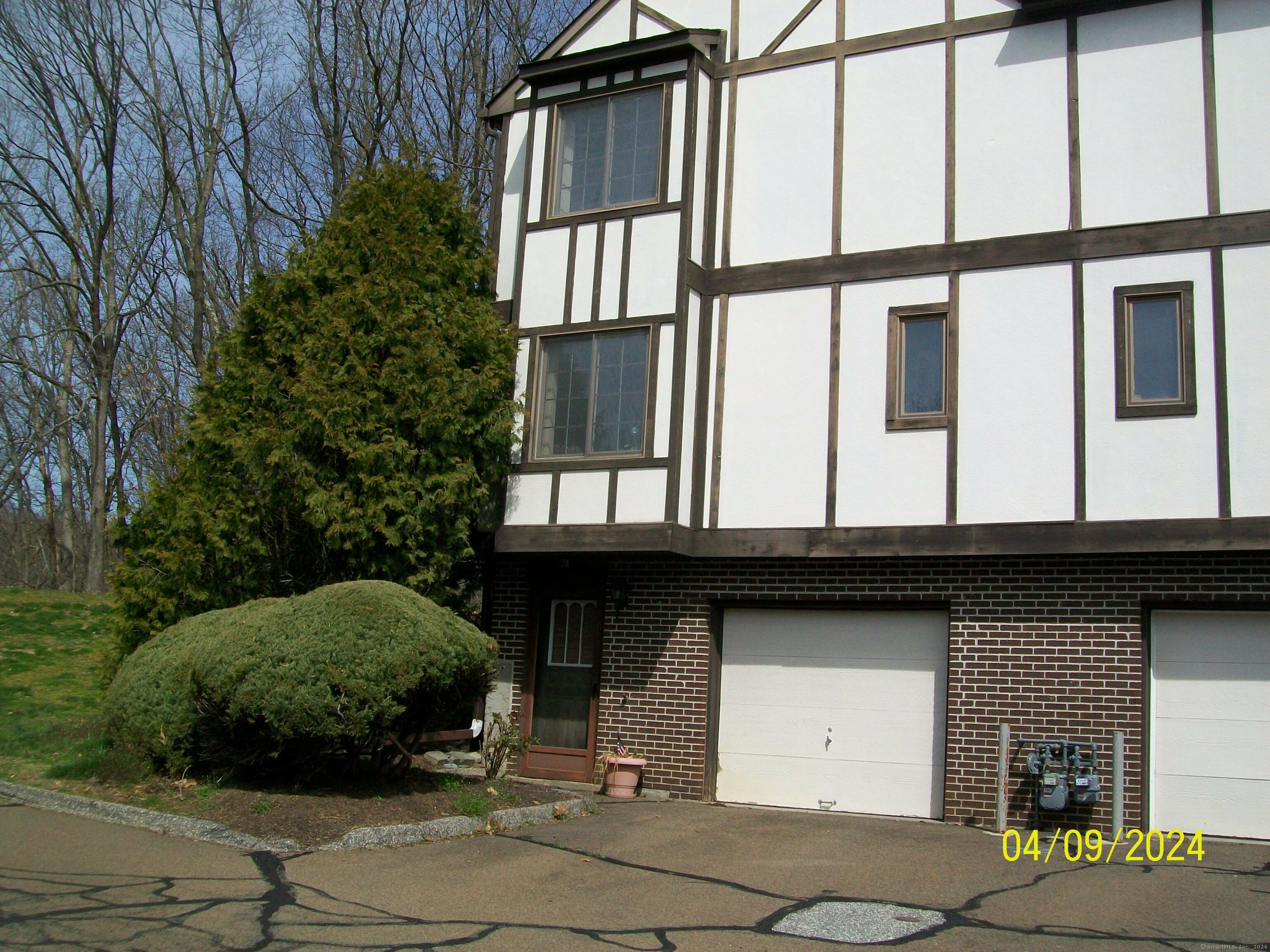 204 New Haven Avenue 7A  Derby CT 06418 photo