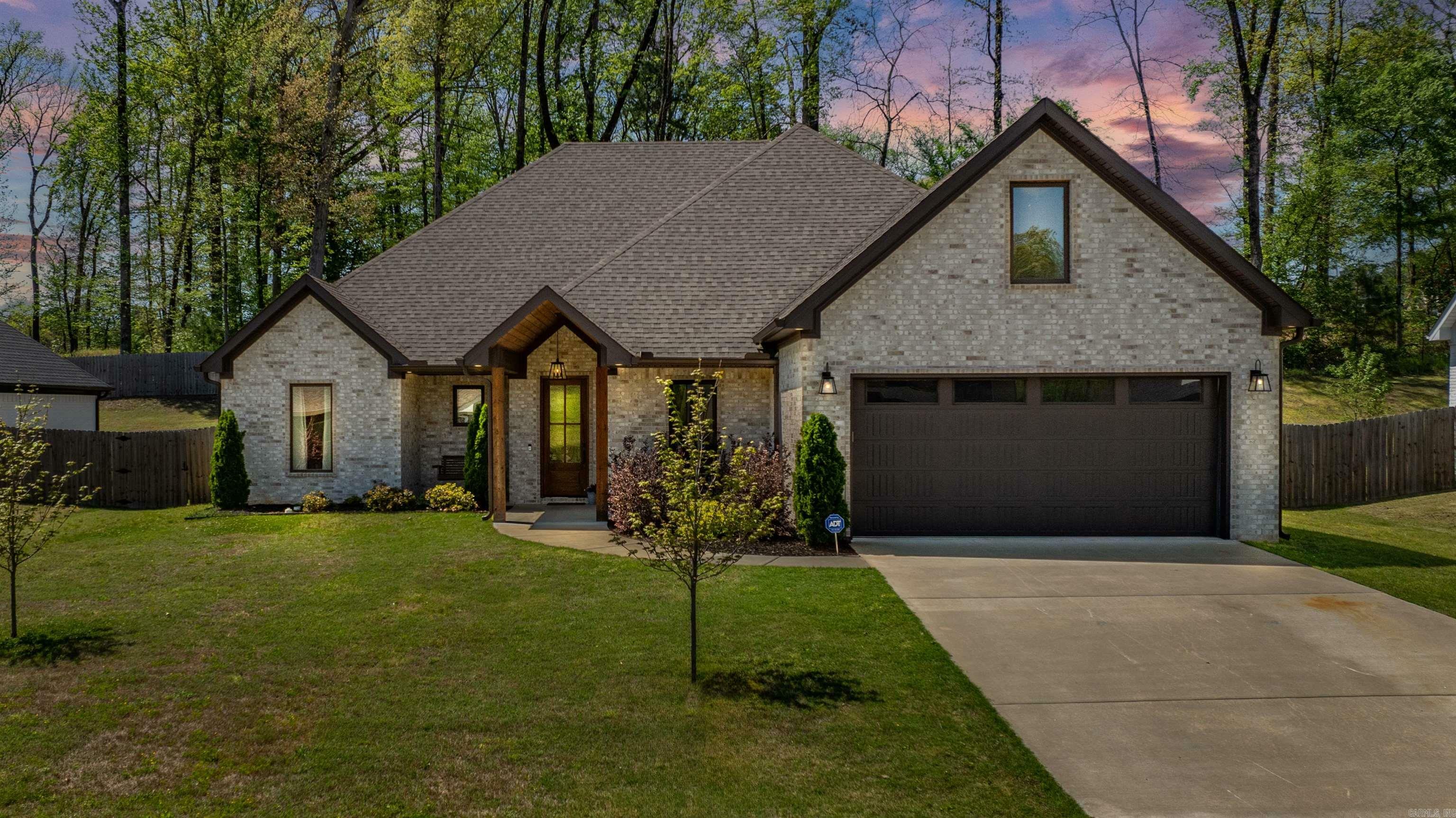 Property Photo:  7801 S Shoreline Boulevard  AR 72019 