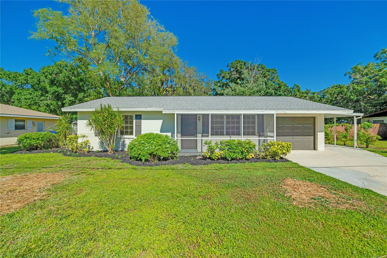 Property Photo:  915 Hagle Park Road  FL 34212 