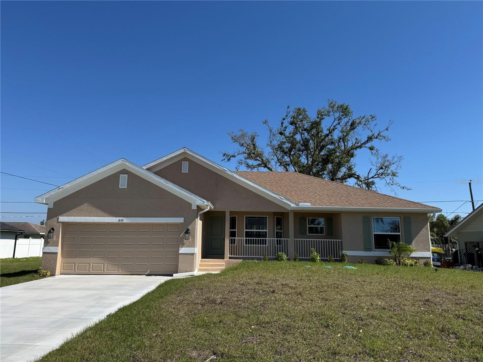 Property Photo: 855 Cumberland Road FL 34293