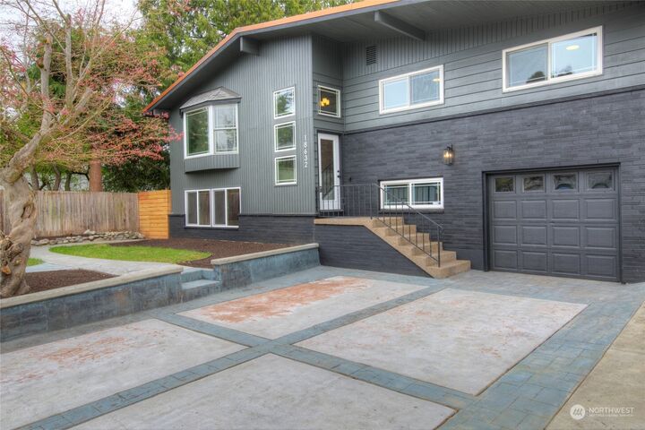 Property Photo:  18632 Corliss Avenue N  WA 98133 